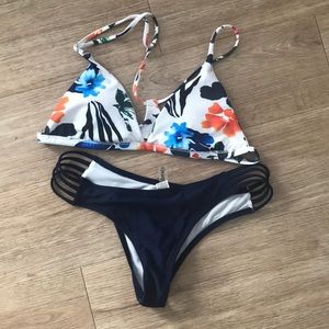 NWOT Cupshe “The Fall Floral Yours Bikini Set”